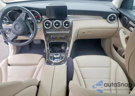 2018 Mercedes-Benz Glc 300 4Matic z USA, uszkodzony, nr VIN WDC0G4KB8JV015104